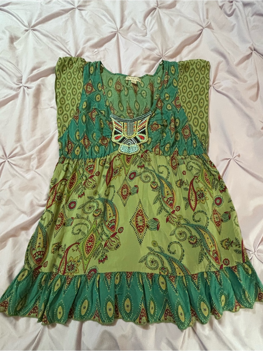 Love and Let Live Boho Paisley Embroidered Sleeveless Tunic Top Medium